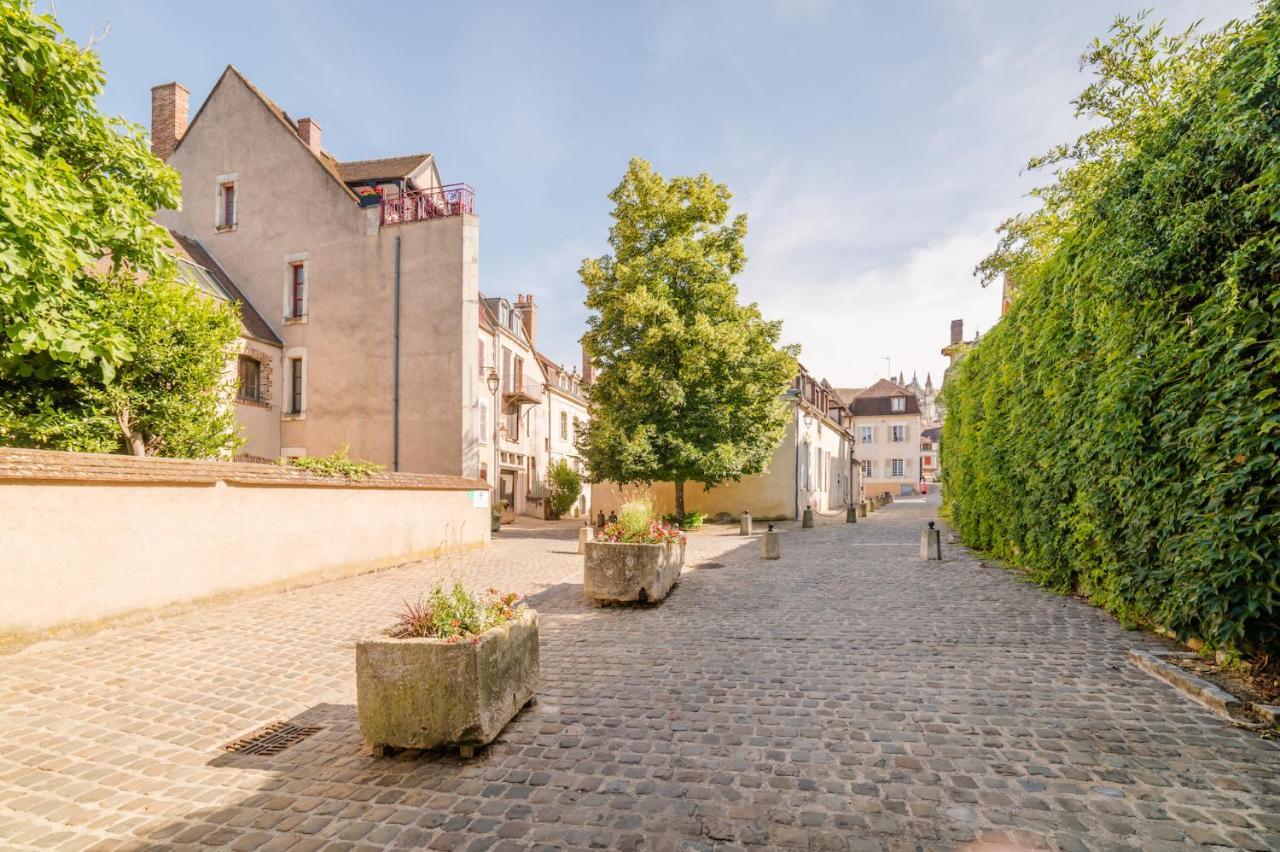 Ferienwohnung Le Mont Brenn Auxerre Exterior foto