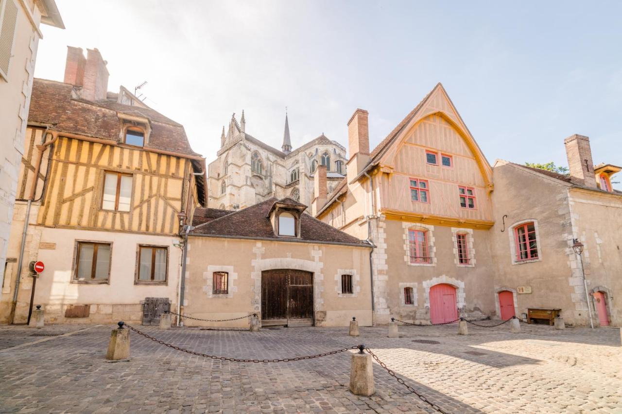 Ferienwohnung Le Mont Brenn Auxerre Exterior foto