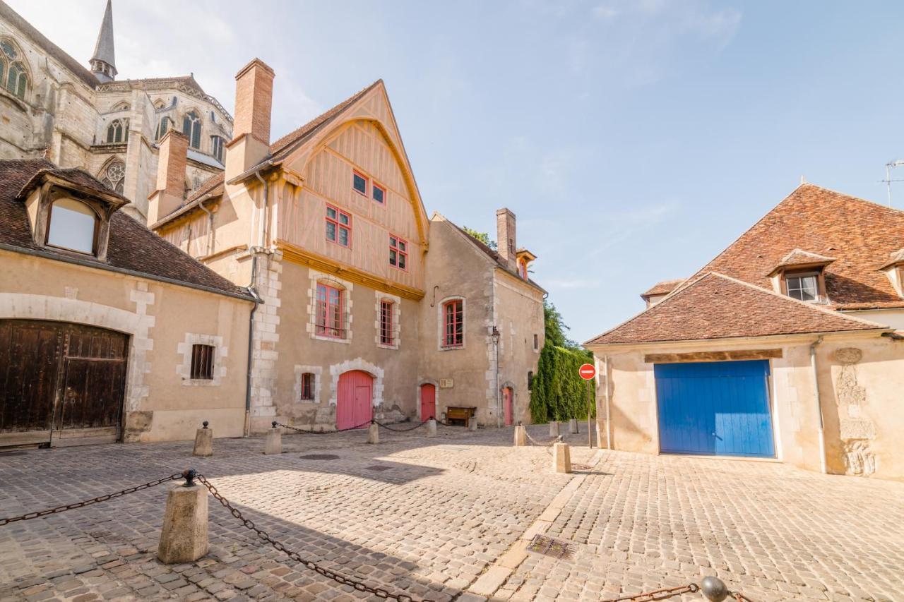 Ferienwohnung Le Mont Brenn Auxerre Exterior foto